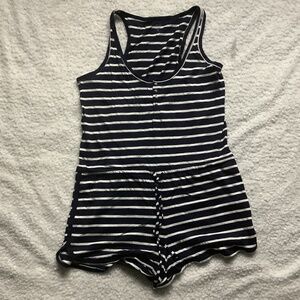 GAP NWT Romper stripes